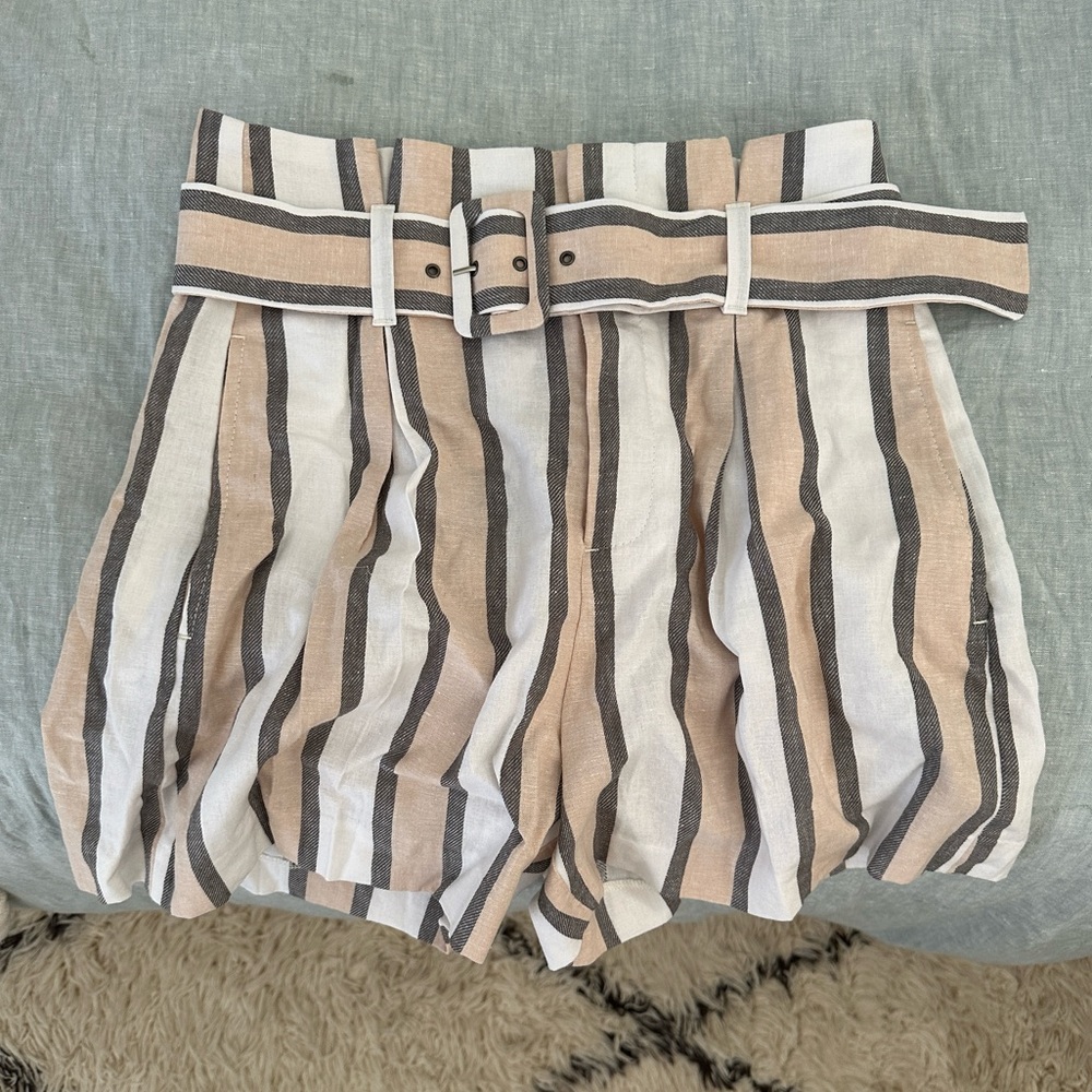 😻NWT Adorable Banana Republic Linen Blend Shorts: size 4😻